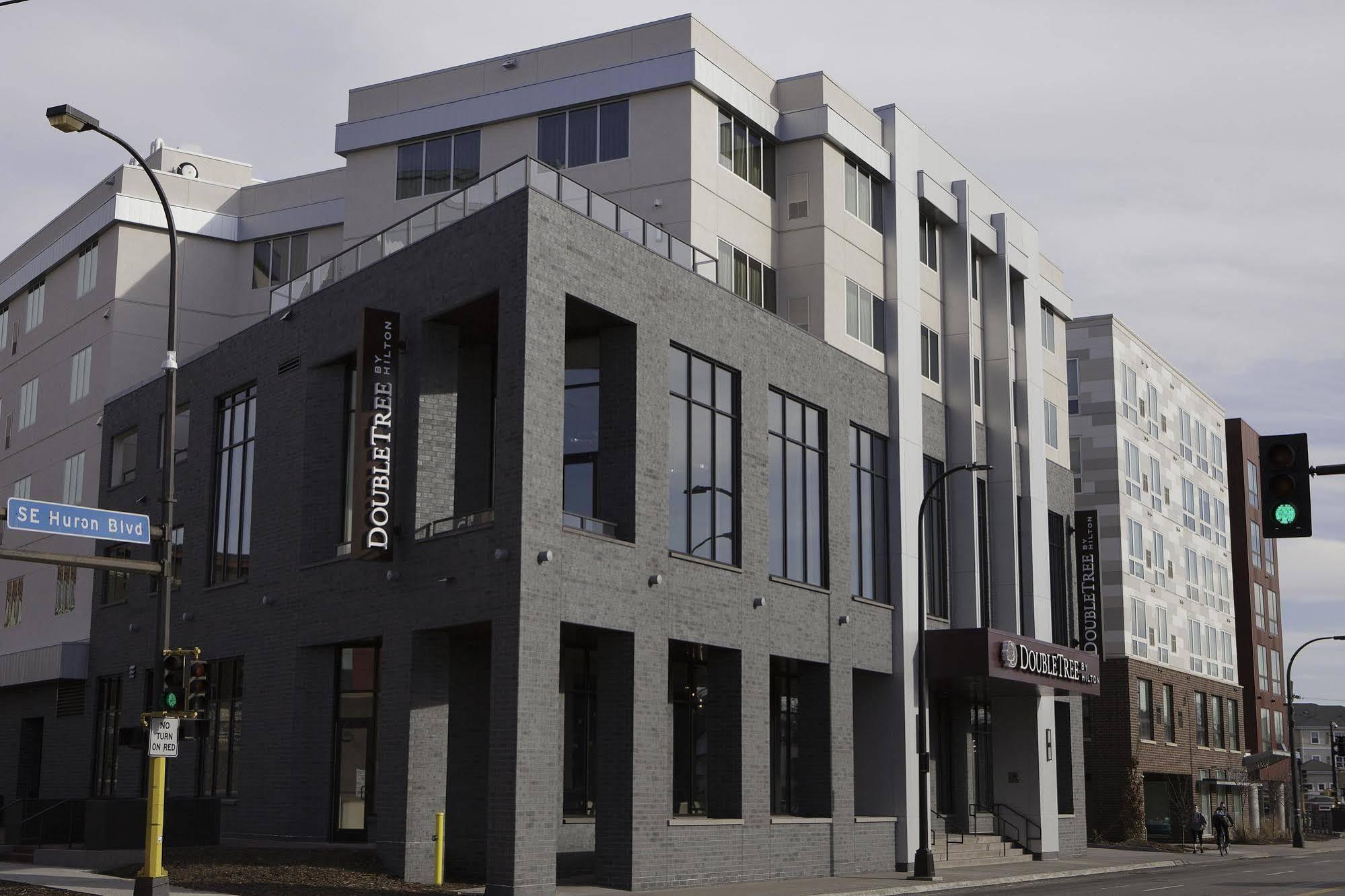 Hilton Garden Inn Minneapolis - University Area Zewnętrze zdjęcie