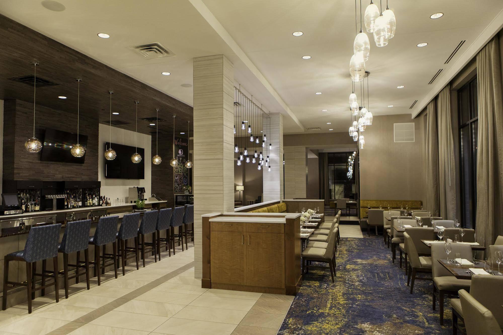 Hilton Garden Inn Minneapolis - University Area Zewnętrze zdjęcie