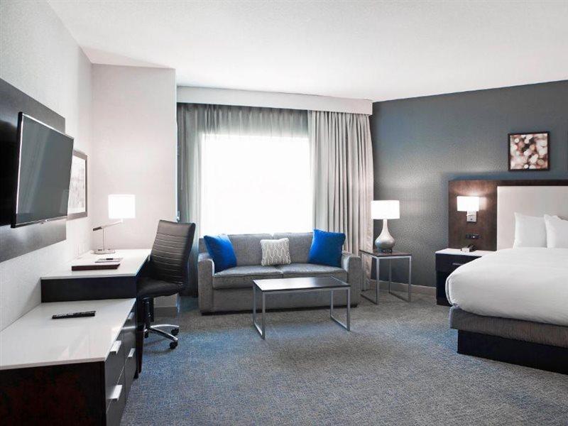 Hilton Garden Inn Minneapolis - University Area Zewnętrze zdjęcie