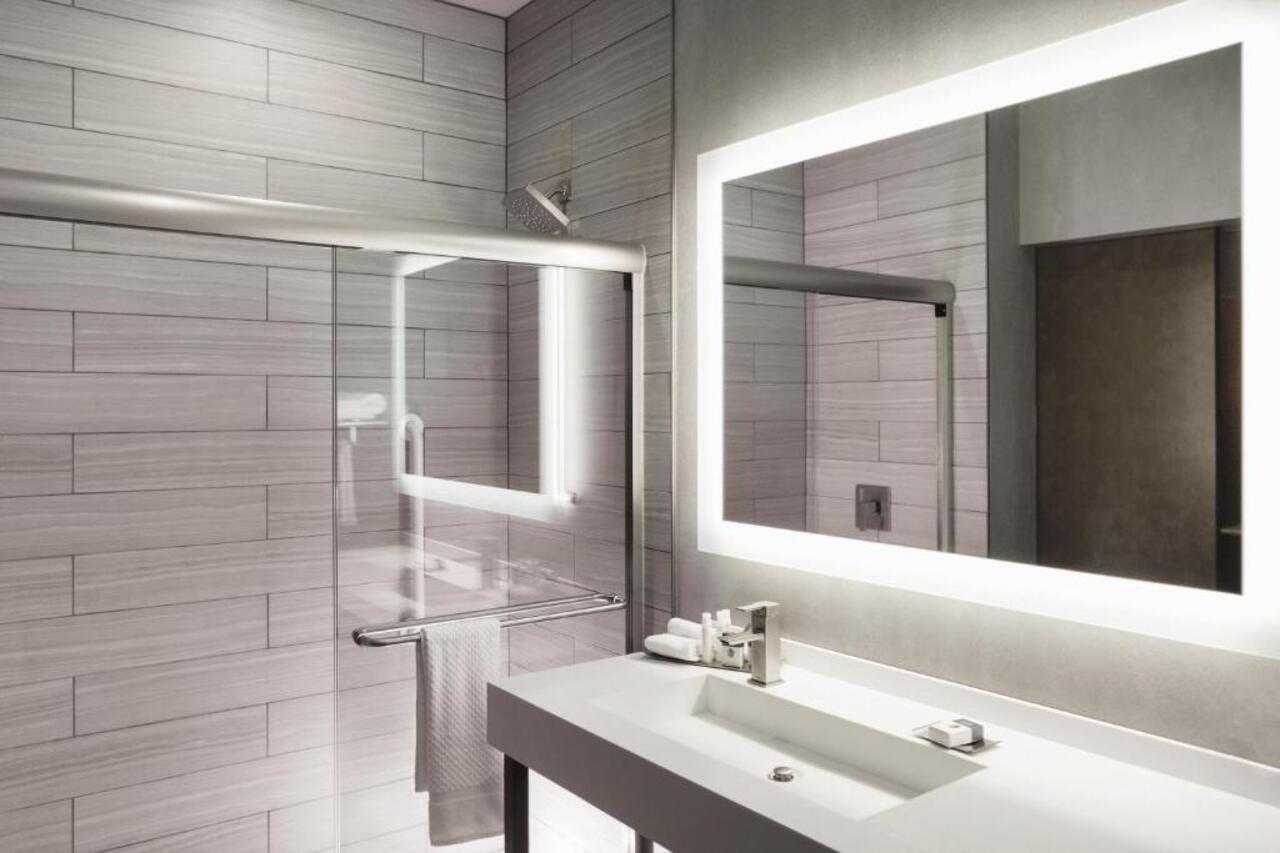 Hilton Garden Inn Minneapolis - University Area Zewnętrze zdjęcie