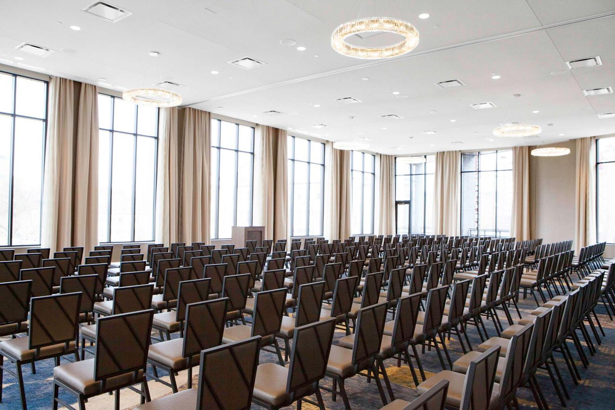 Hilton Garden Inn Minneapolis - University Area Zewnętrze zdjęcie