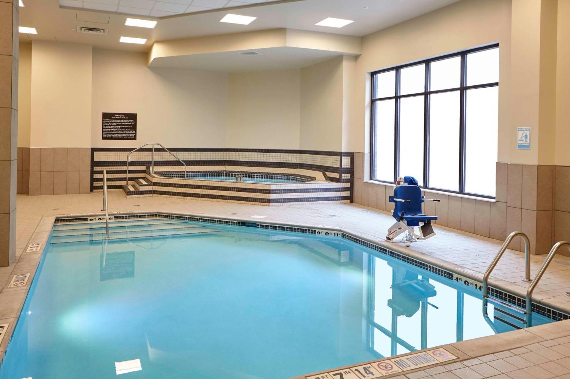 Hilton Garden Inn Minneapolis - University Area Zewnętrze zdjęcie