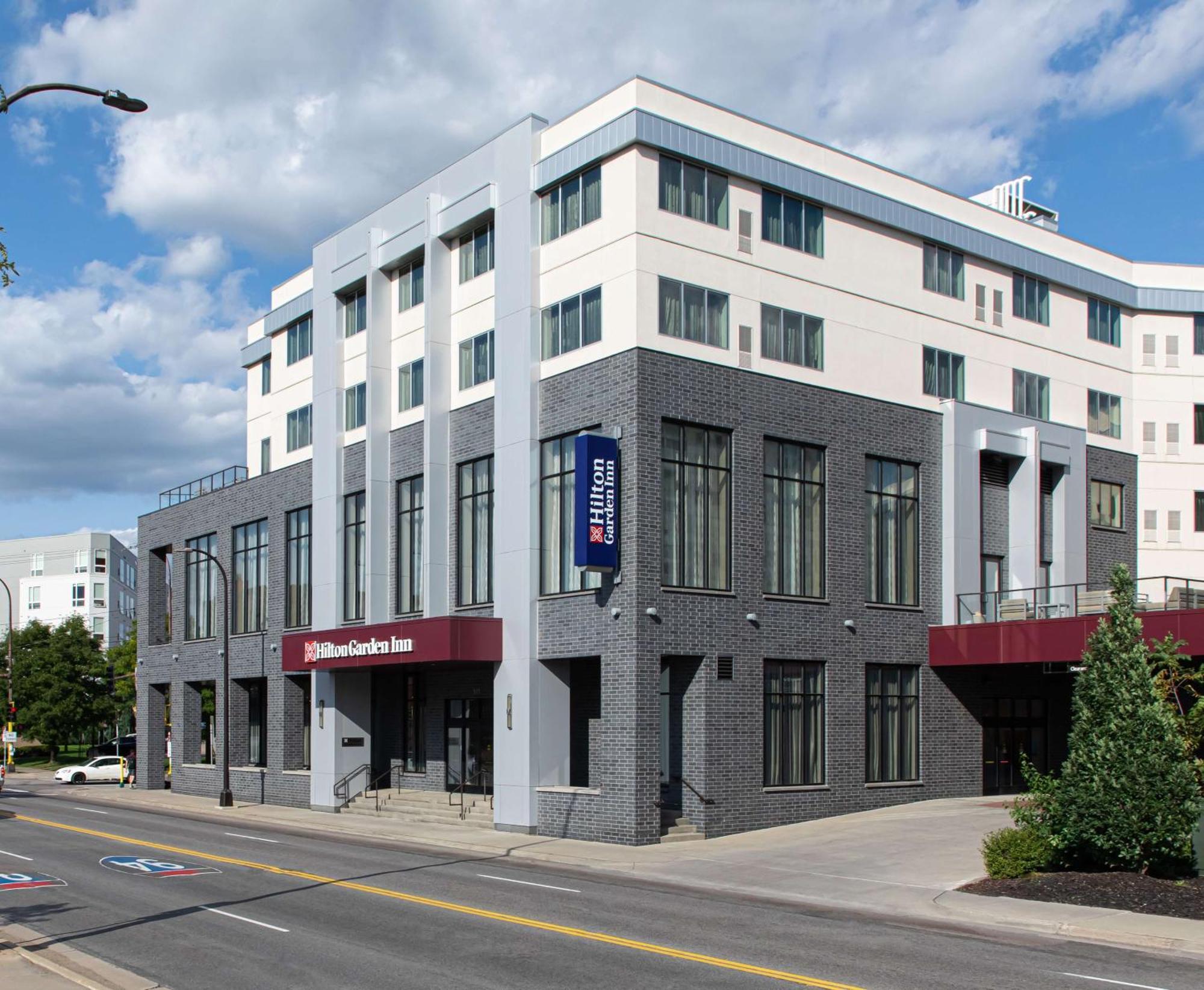 Hilton Garden Inn Minneapolis - University Area Zewnętrze zdjęcie
