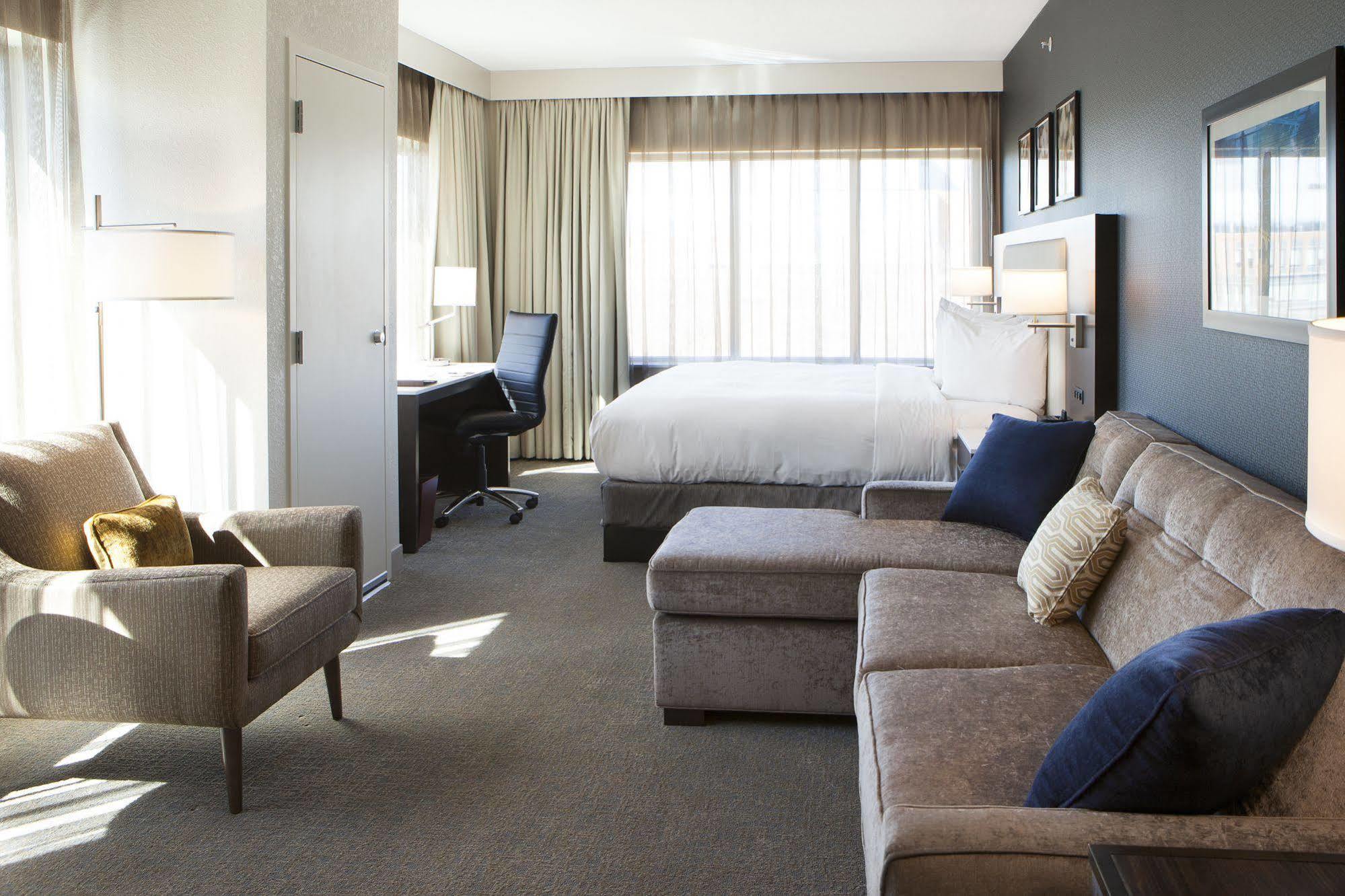 Hilton Garden Inn Minneapolis - University Area Zewnętrze zdjęcie